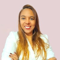 Andréa Moraes