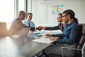Trabalhar no Brasil ou nos Estados Unidos é igual?